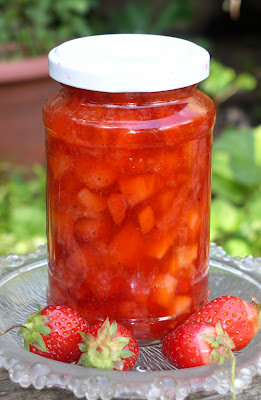 akácvirágos citromos szamócadzsem